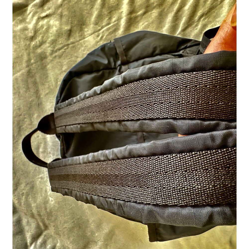 LeSportsac Route Black Backpack Multi Zipper Clean - Picture 14 of 16